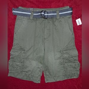 Aeropostale Green Cargo Shorts with Relaxed Fit